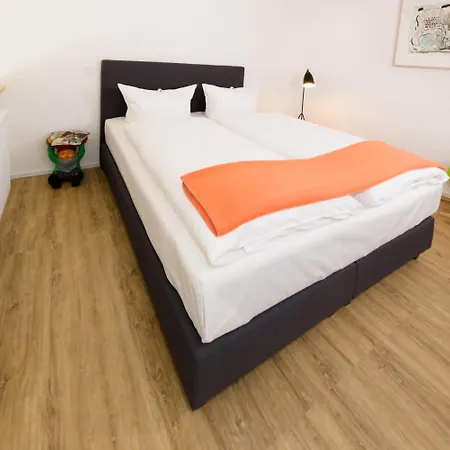 Отель Country Suitenhotel