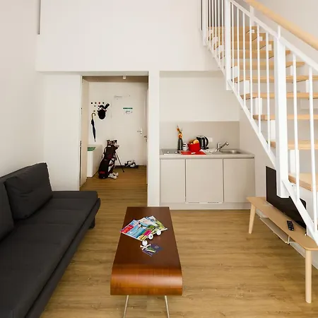 Country Suitenhotel Отель 3*